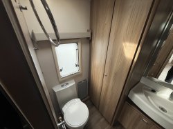 Swift Corniche 16/2 End Washroom 2020