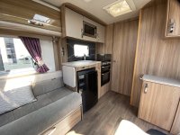 Swift Challenger Hi Style 560 2017 Rear Island Bed Layout
