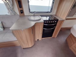 Bailey Pegasus Brindisi 2018 Island Bed