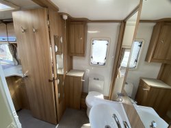 Bailey Unicorn Cabrera 2017 Rear Island Bed
