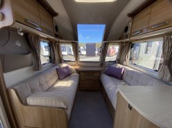 Bailey Unicorn Cabrera 2017 Rear Island Bed