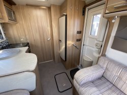 Bailey Unicorn Cabrera 2017 Rear Island Bed