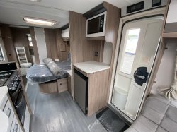 Coachman VIP 575 2024