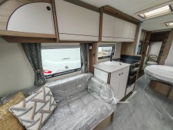 Coachman Acadia 575 2025