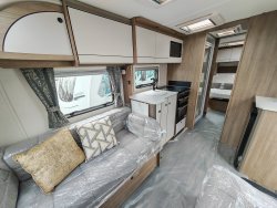 Coachman Acadia 545 2025