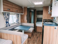 Swift Aventura SQ6 FB 2021 Fixed Bed/Side dinette