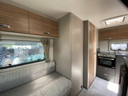 Swift Edge 412 2020