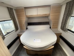 Bailey Alicanto Porto 2023 Rear island bed