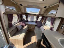 Swift Challenger Hi Style 560 2017 Rear Island Bed