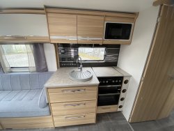 Bailey Unicorn Pamplona 2022 Rear Island Bed
