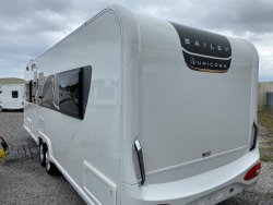 Bailey Unicorn Pamplona 2022 Rear Island Bed