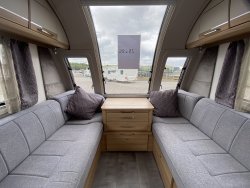 Bailey Unicorn Pamplona 2022 Rear Island Bed
