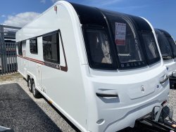 Bailey Unicorn Pamplona 2018 Rear Island Bed