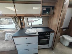 Bailey Unicorn Pamplona 2018 Rear Island Bed