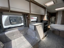 Coachman Acadia 575 2025