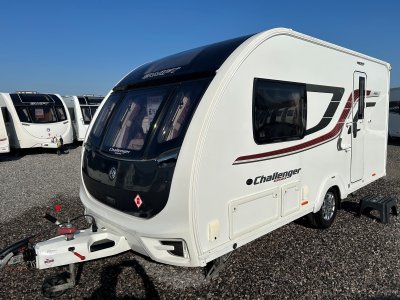 Swift Challenger Hi Style 480 2017